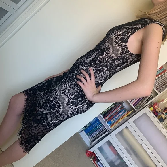 Lily Whyte sleeveless black dress - Picture 3 of 8